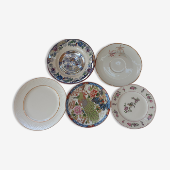 Mismatched plate set