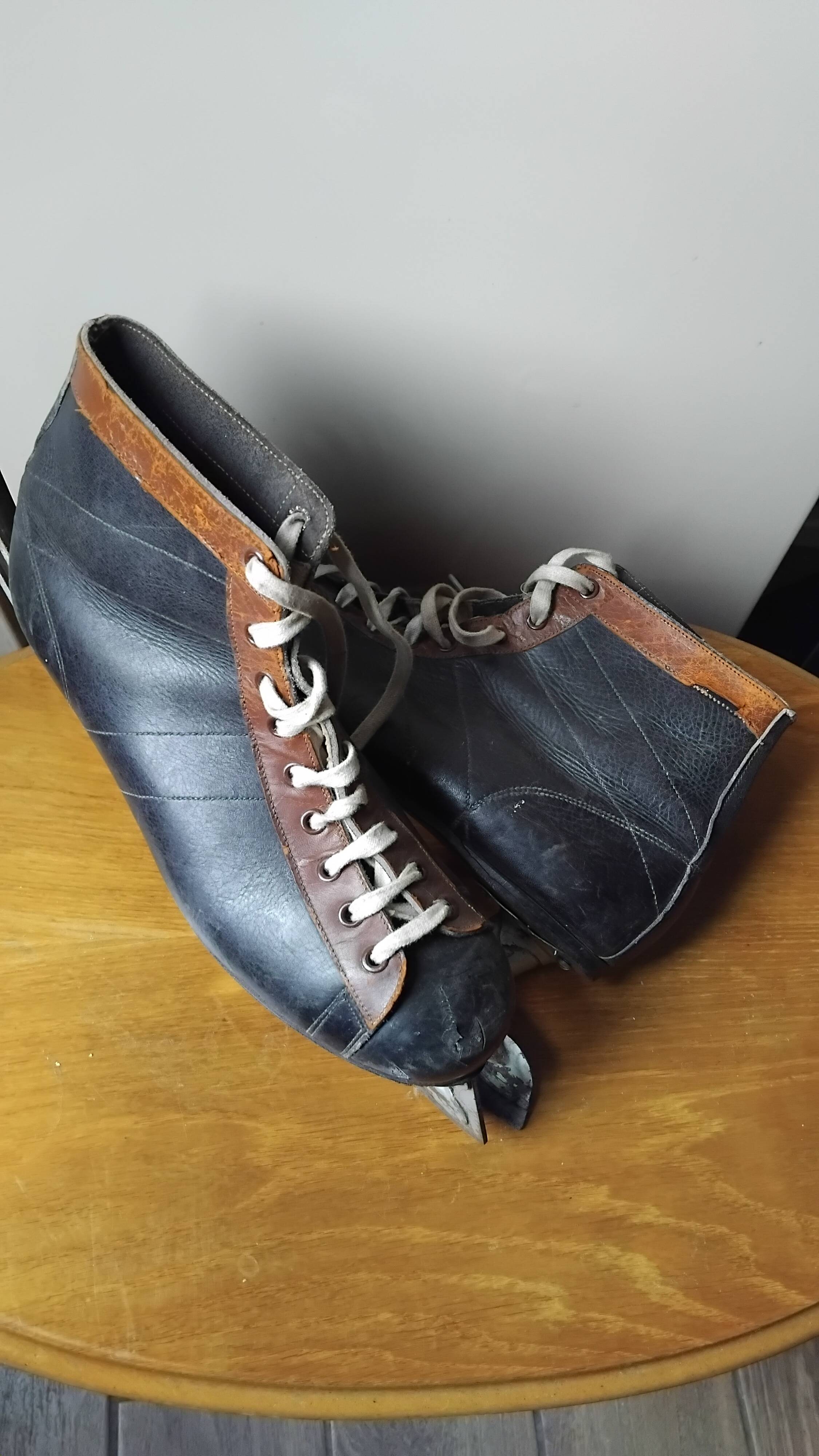 Two-tone leather ice skates from the 1960s.