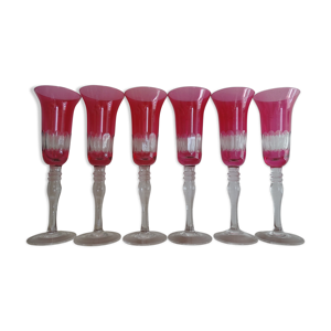 Lot 6 flutes à champagne roses verre soufflé taillé