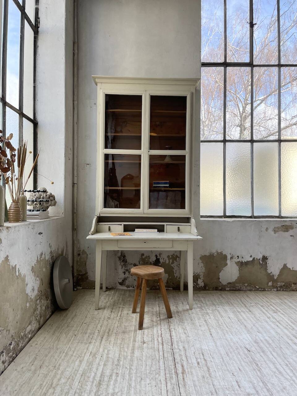 20th century showcase office