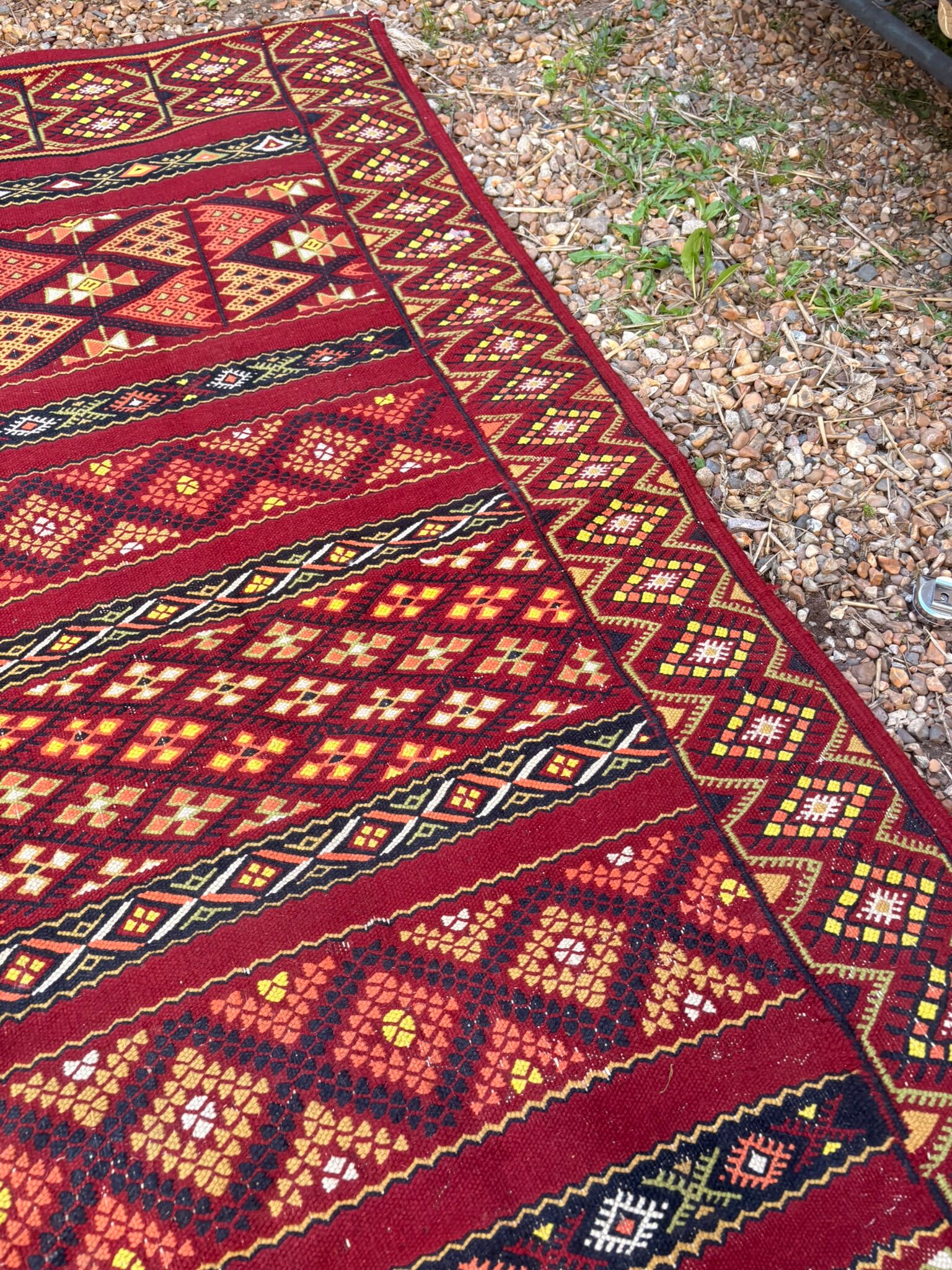 Vintage Boho Chic Berber Kilim Rug 200x115 Wool Tunisia Red