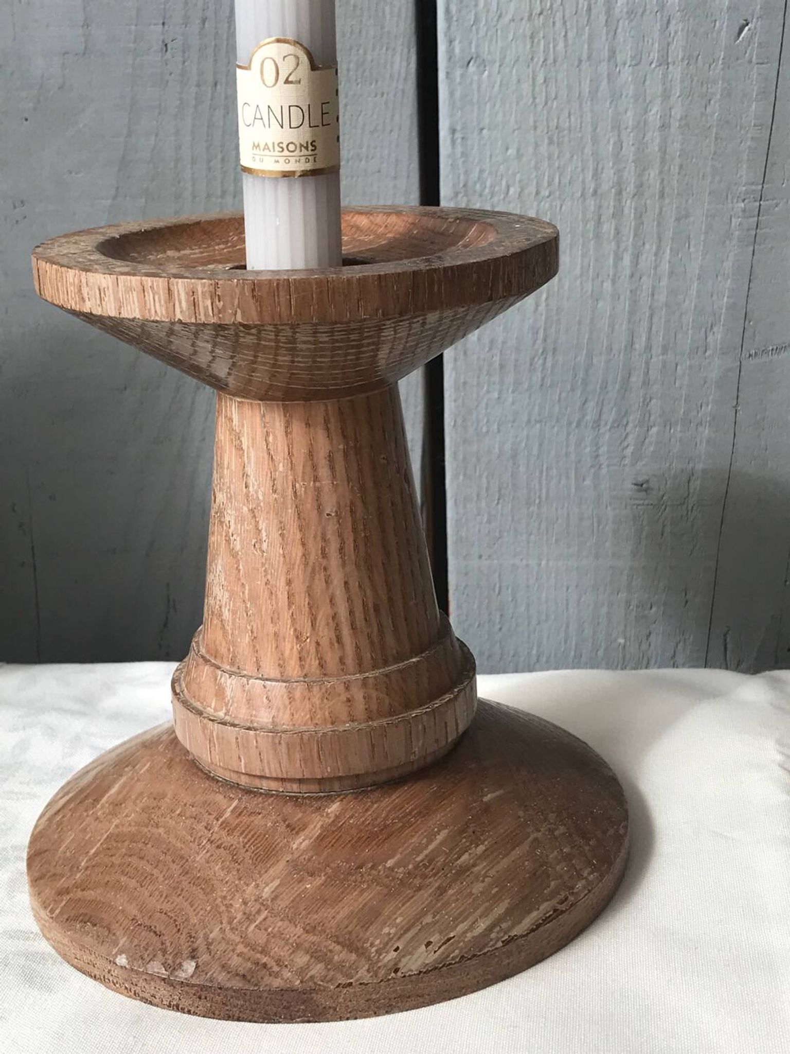 Paire de bougeoirs en bois, années 1950