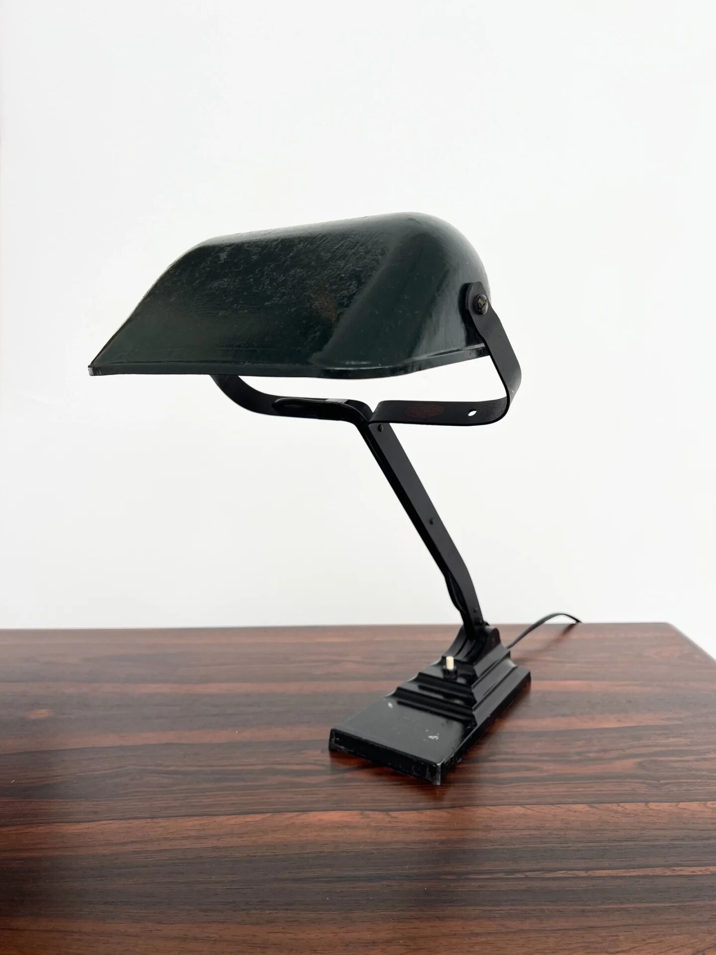 Lampe de bureau articulée ERPE — Vert foncé tout métal, Belgique, années 30-40