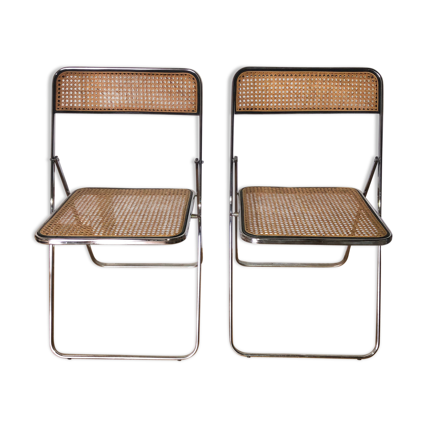 Pair of folding chairs in canning