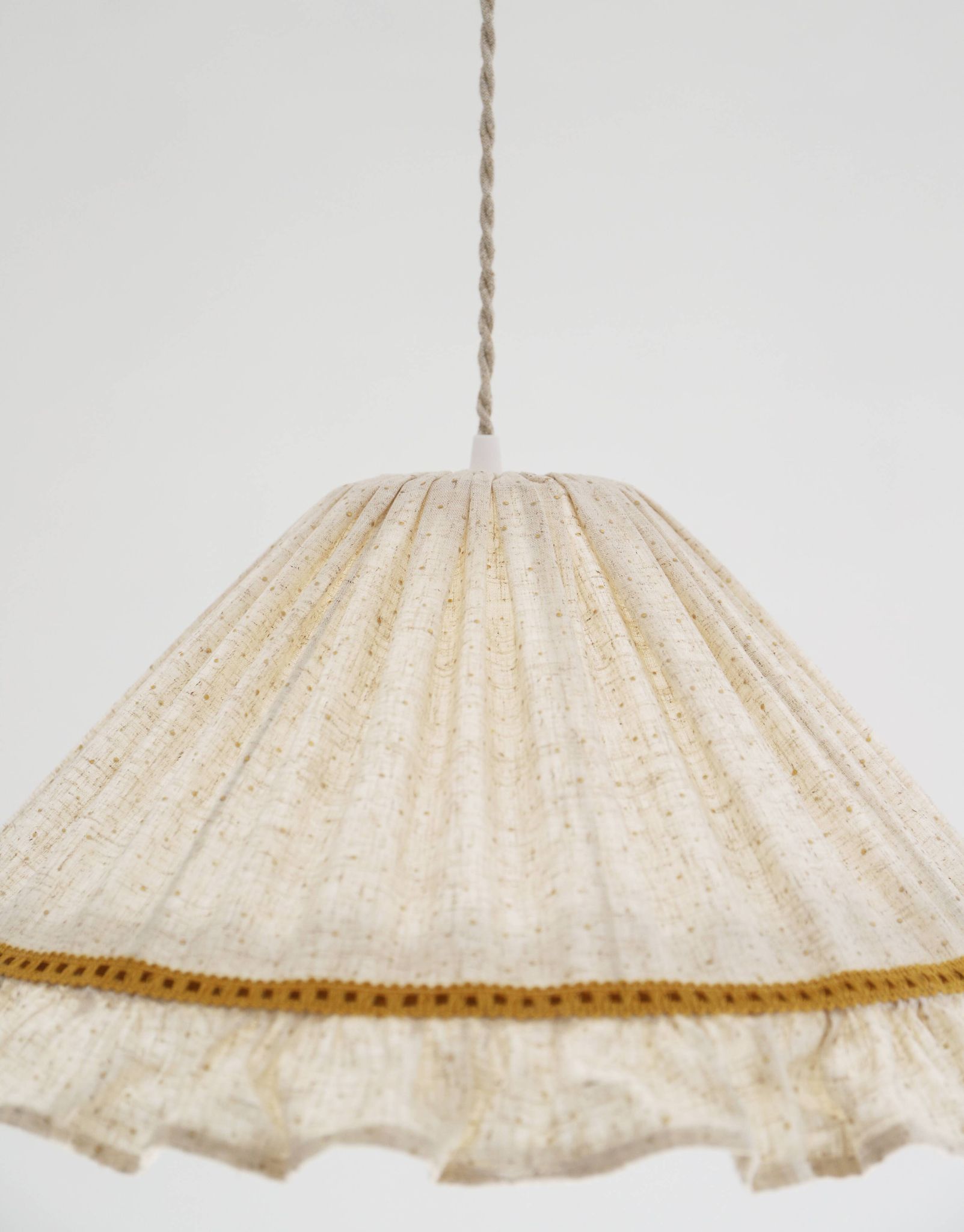 Suspension conique avec volant Emilia "classic dots"