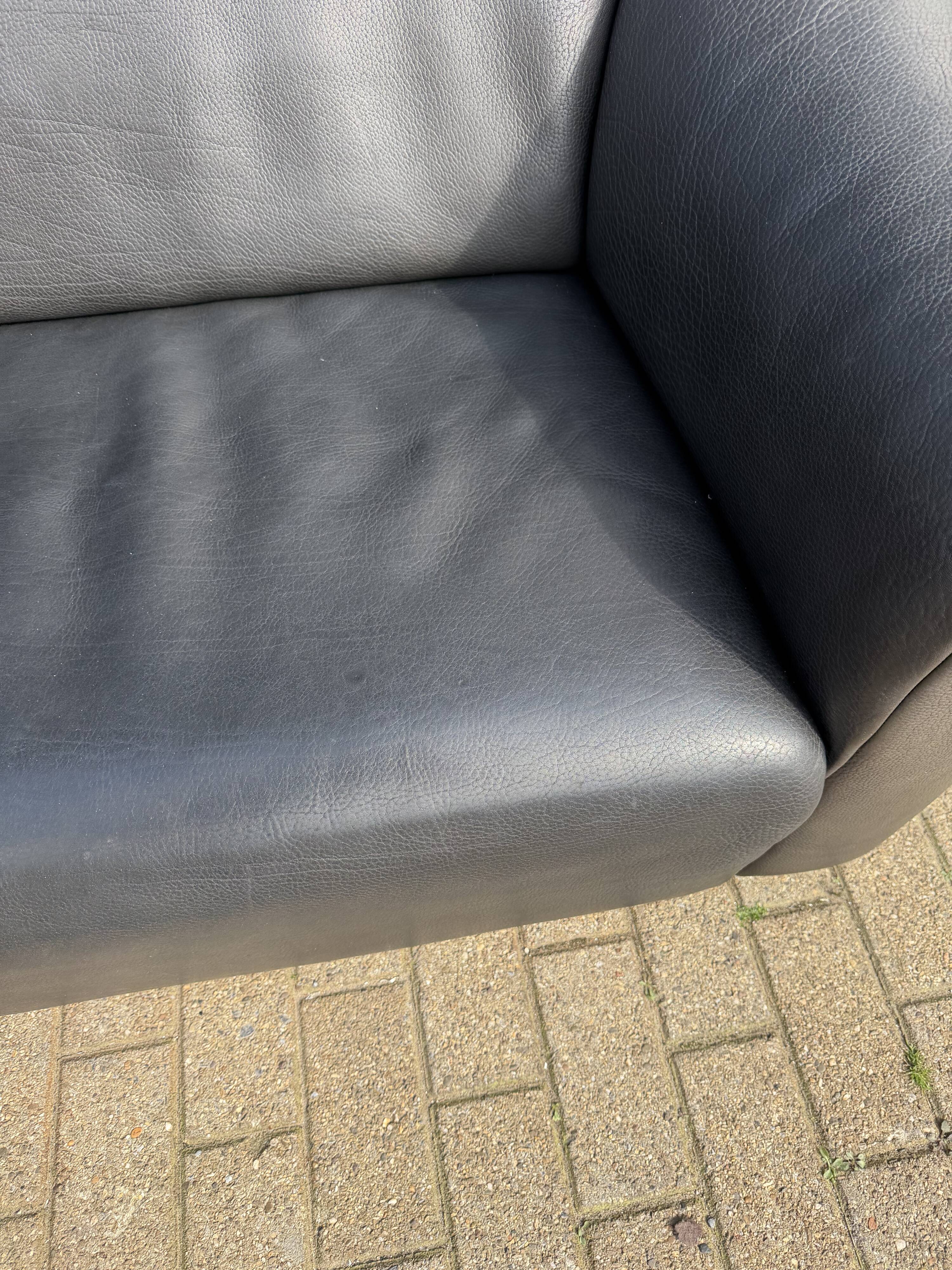De Sede Ds47 3-seater in buffalo leather NECK 5 mm black leather