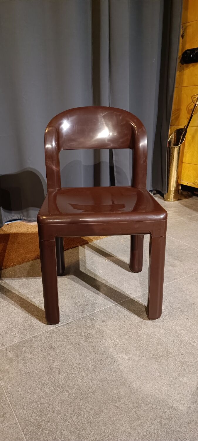 4 chaises par Massoni & Pelizza pour Guzzini, Italie, années 1970