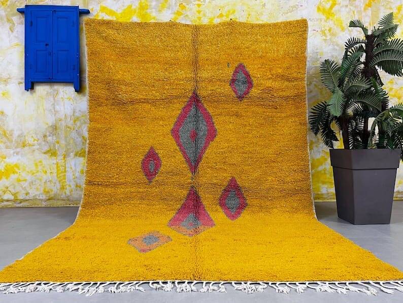 Handmade natural wool rug, size 150 x 260 cm