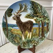 Plat en barbotine animal modèle cerf années 30 Made in Germany