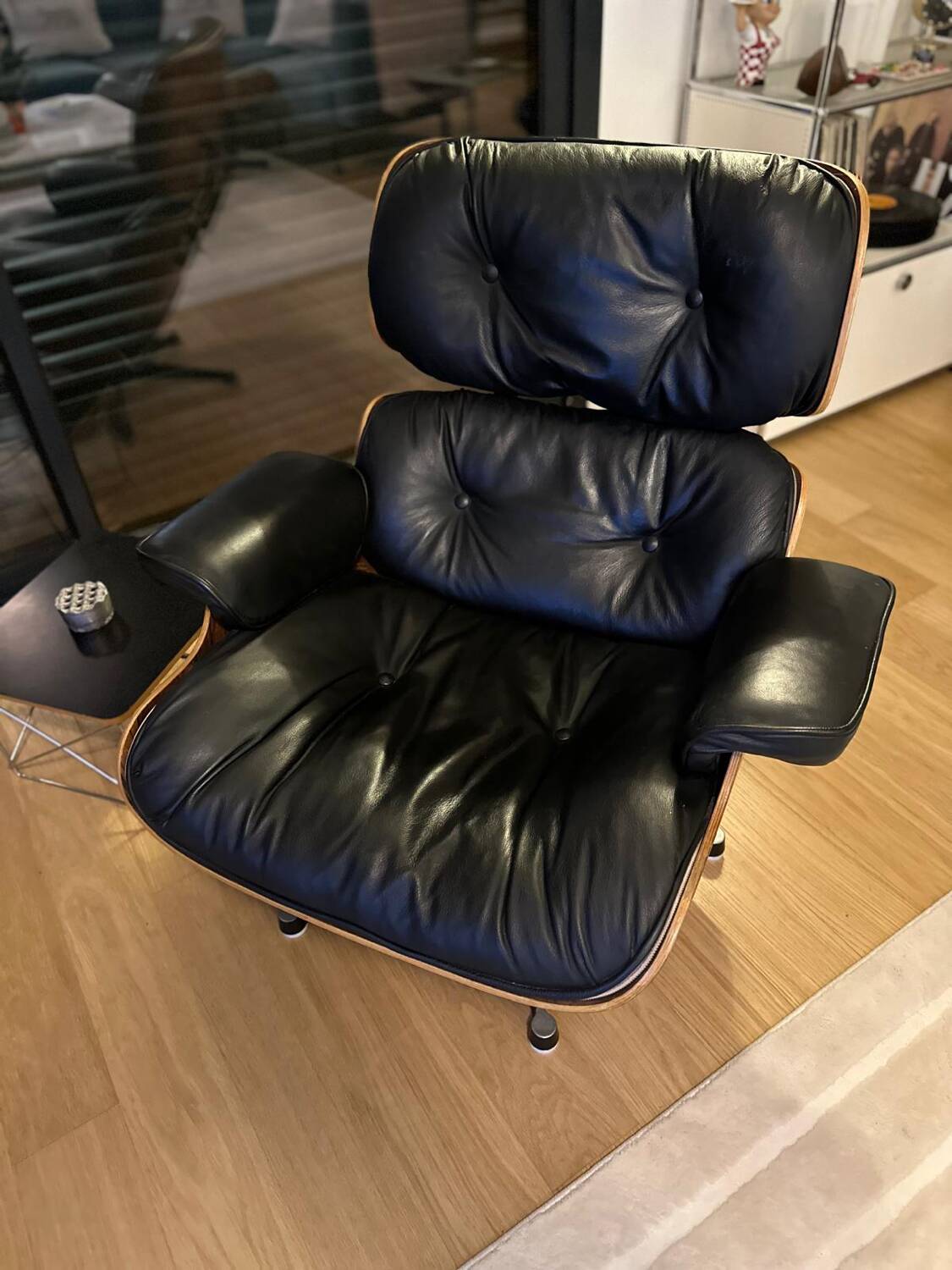 Lounge chair Eames international furniture