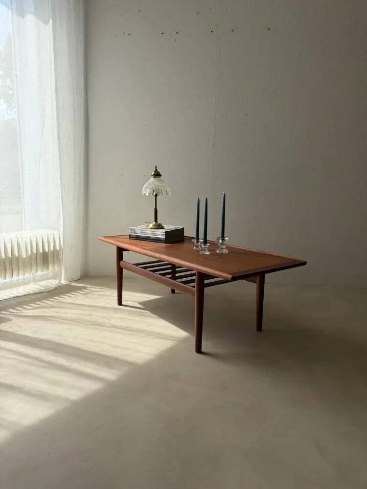 Grete Jalk teak coffee table Glostrup Møbelfabrik 1960s