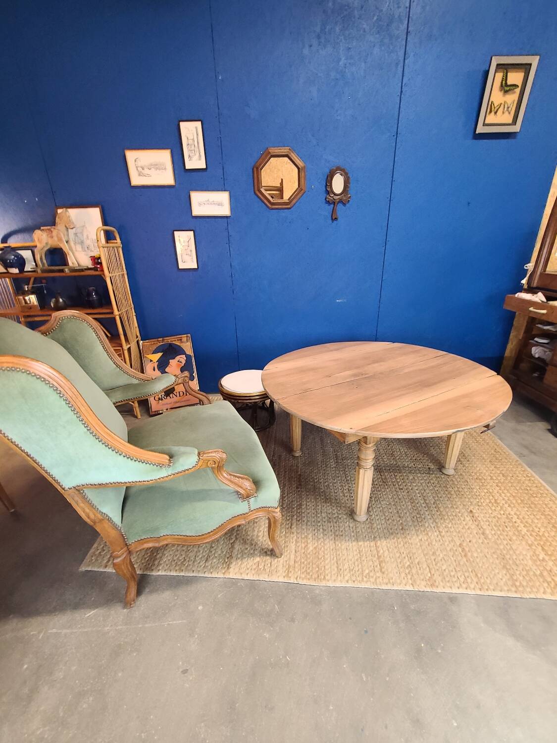 Vintage farmhouse coffee table with flaps