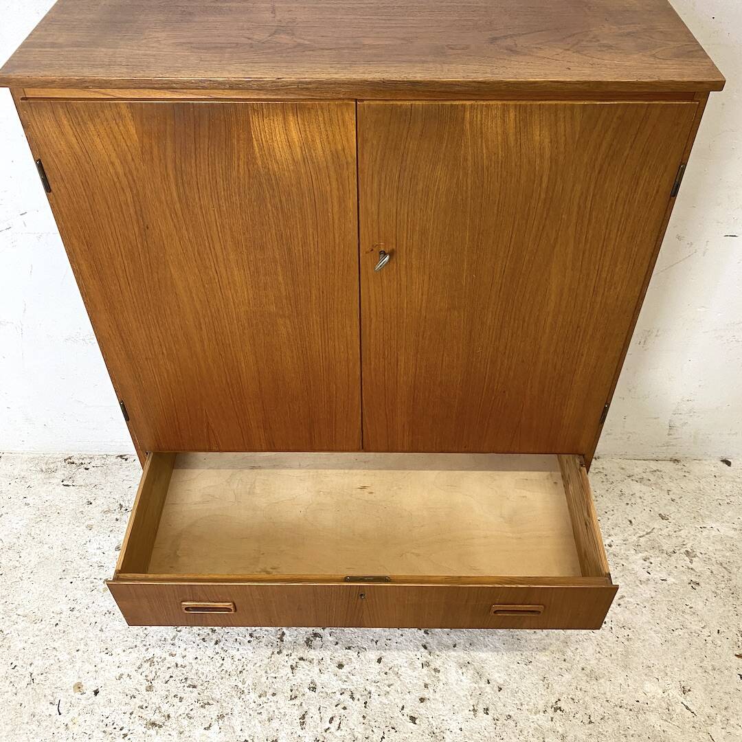 Petite Armoire scandinave vintage 1960's