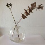 Vase round floral decoration