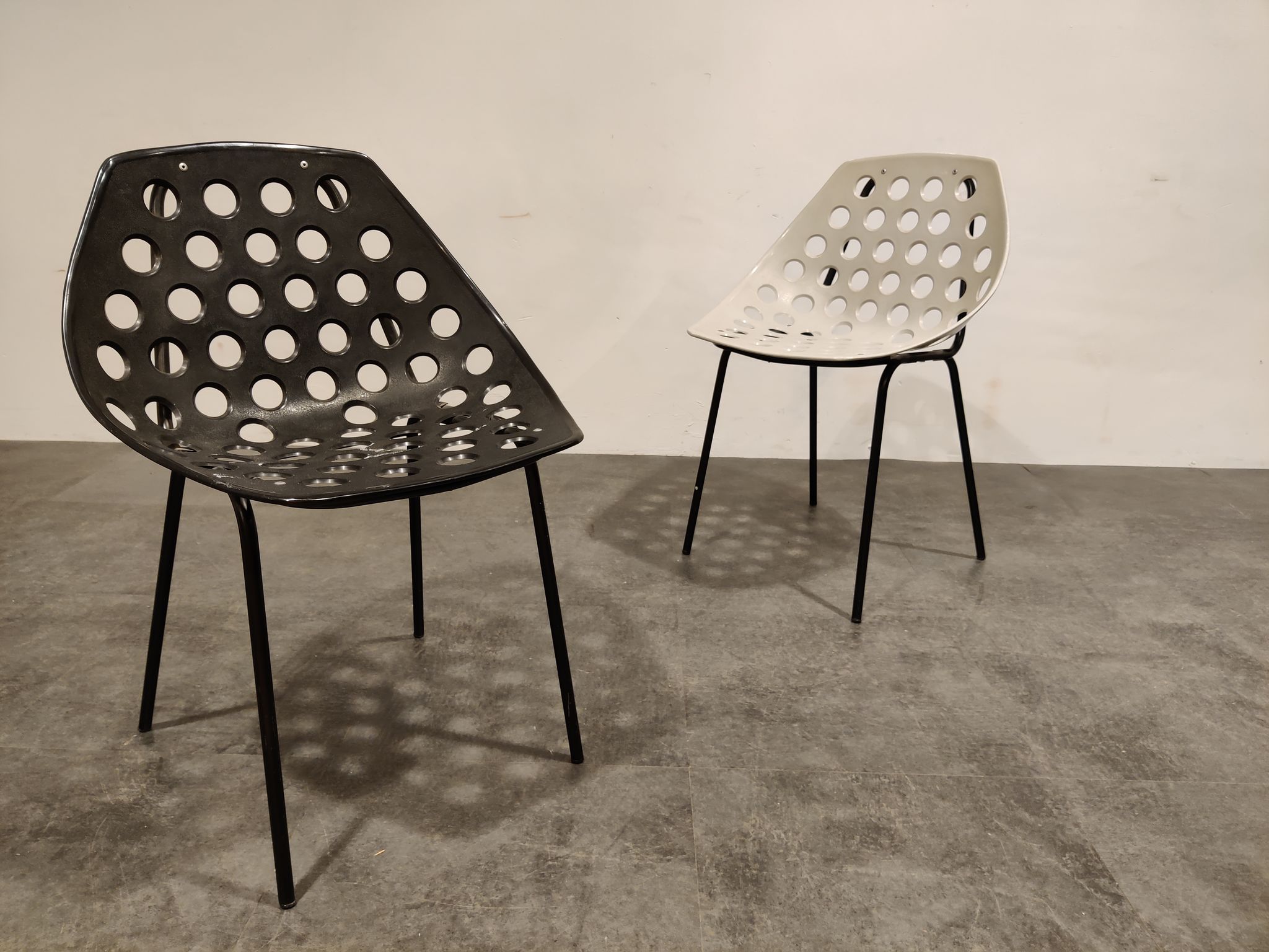 Vintage coquillage chairs by Pierre Guariche for Meurop, 1960