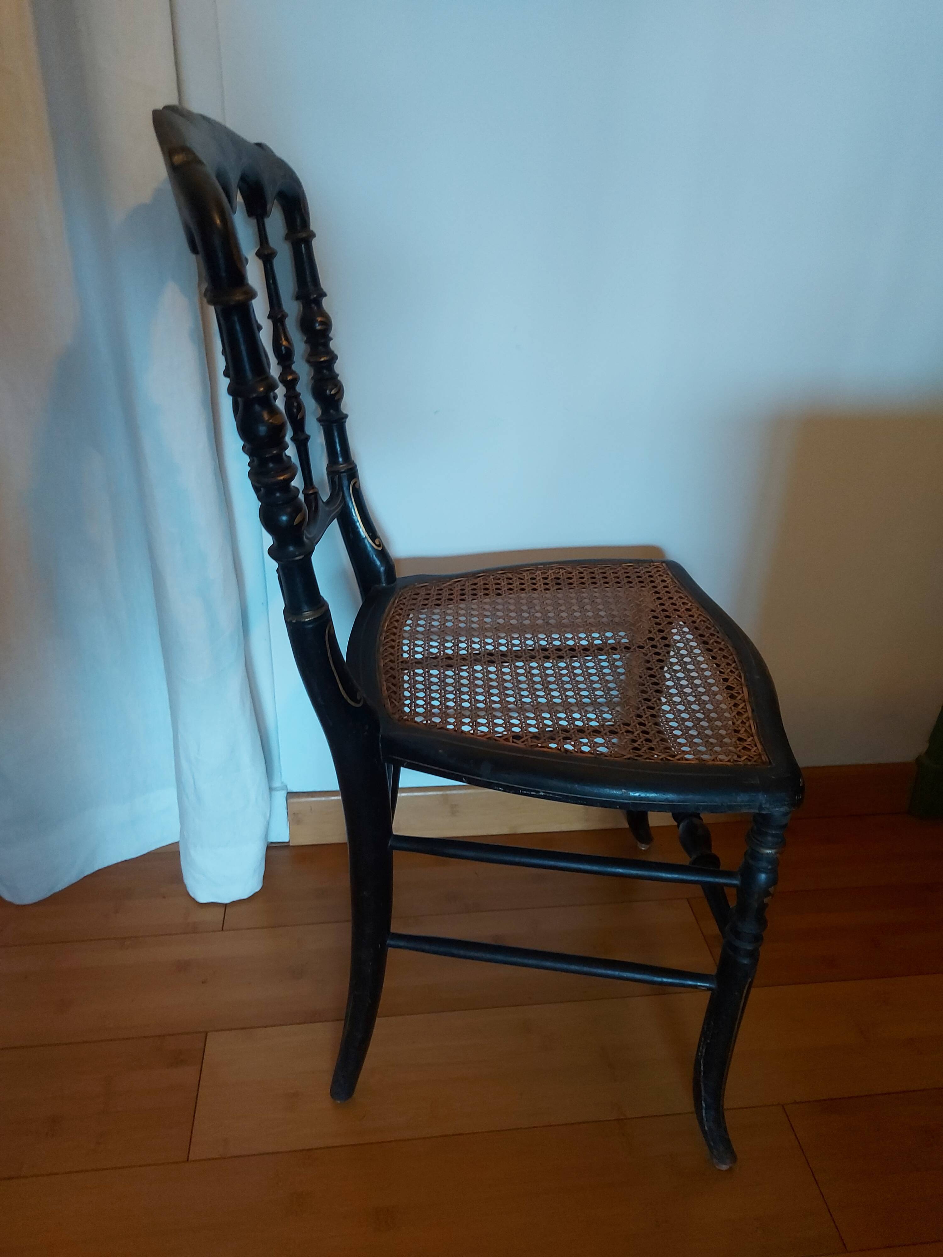 Chaise Napoleon III authentique assise cannage