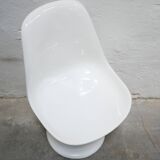 Vintage swivel tulip chair