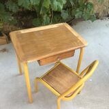 Small schoolboy desk and his chair