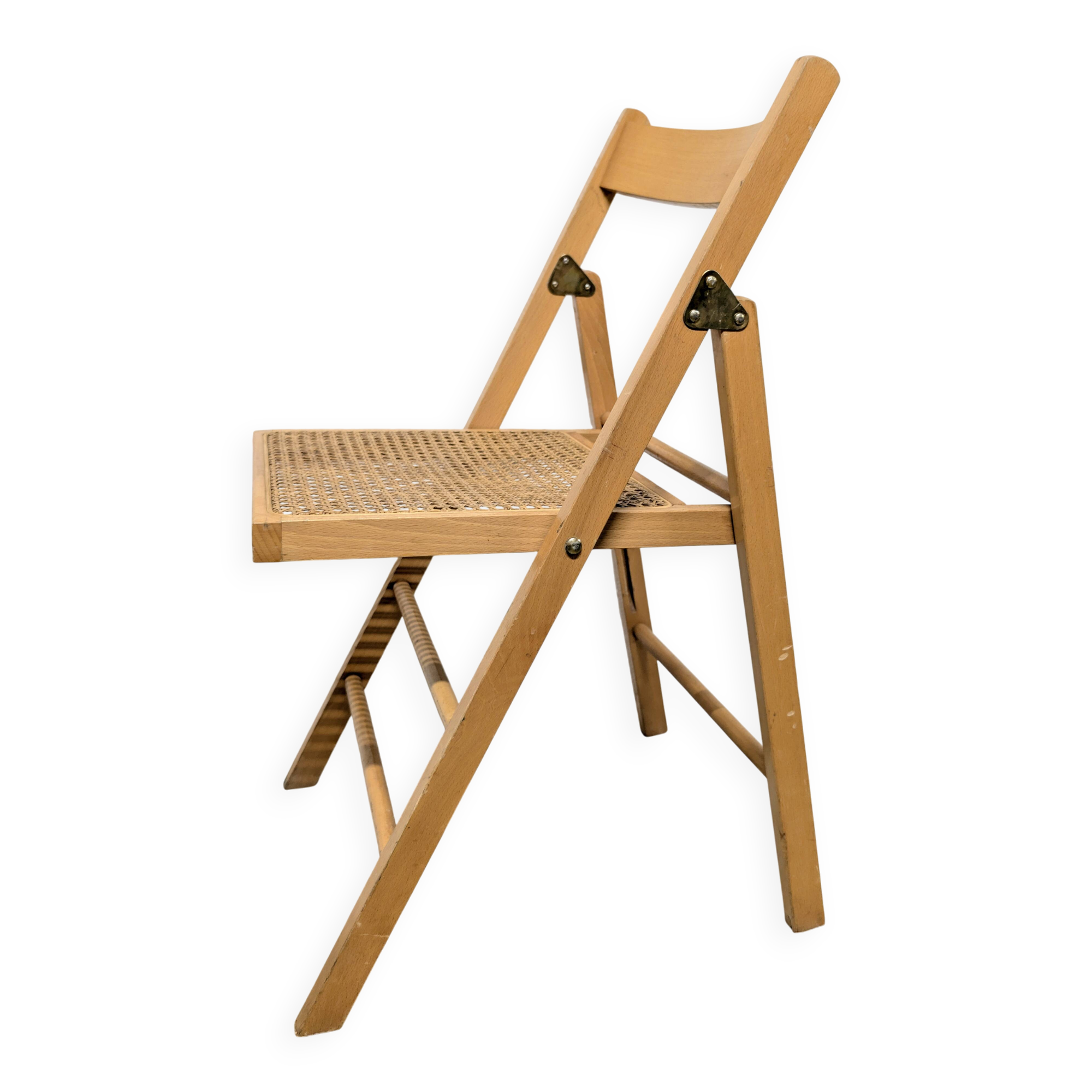 Folding chair with cane seat