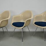 Set of Three Parchment Fiberglass DAX Armhairs Eames for Herman Miller / Vi