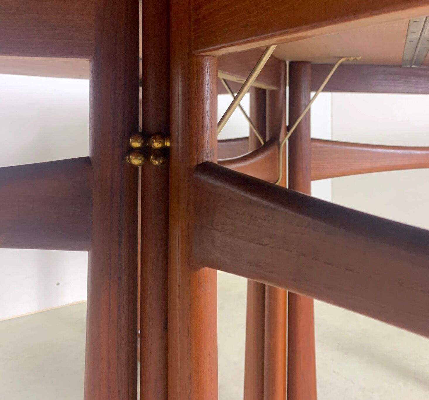 Drop leaf dining table model 20/59 by Peter Hvidt & Orla Mølgaard Nielsen, Denmark, 1950s