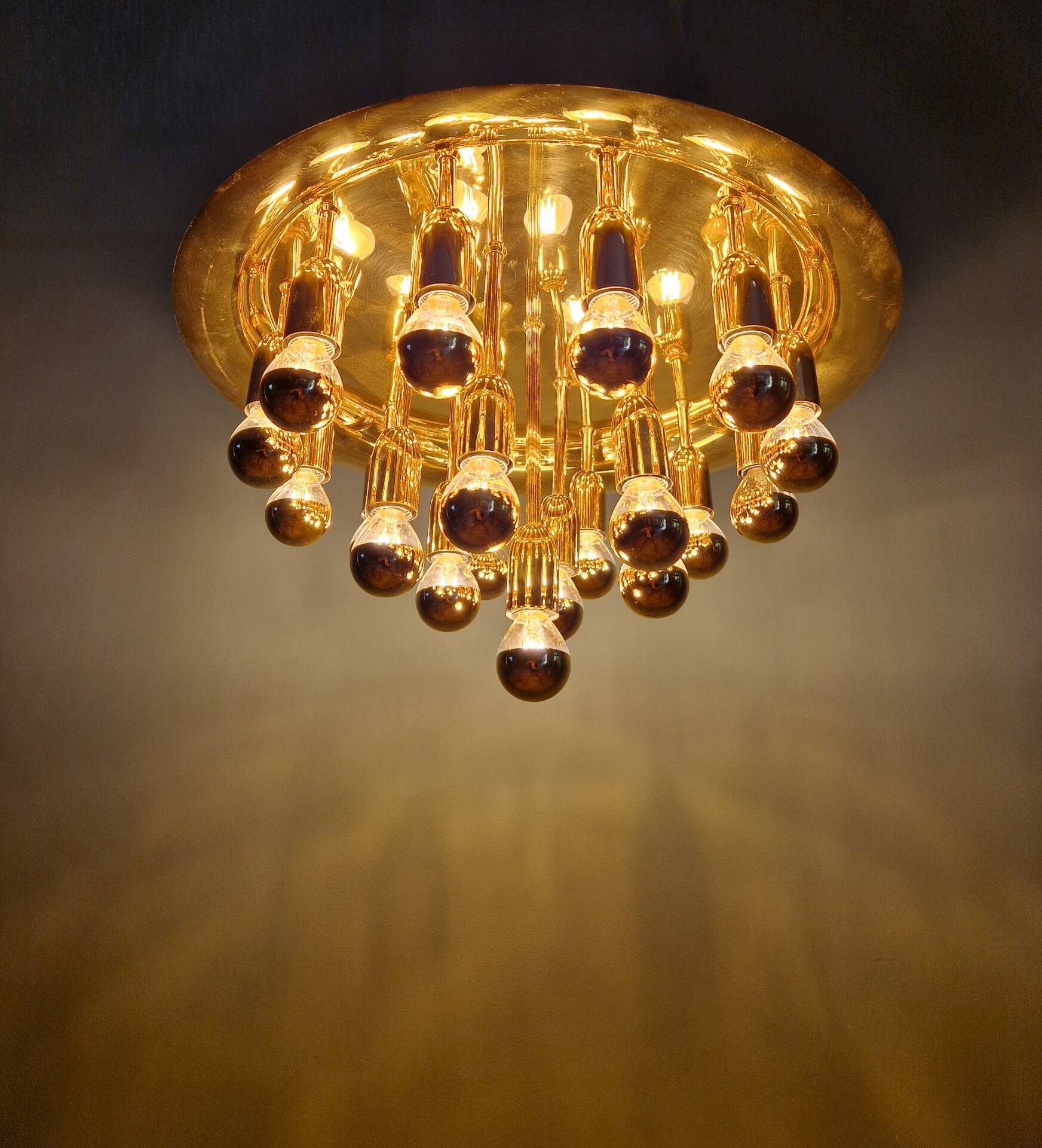 XXL Sputnik ceiling light in brass, Space Age design, 1970.