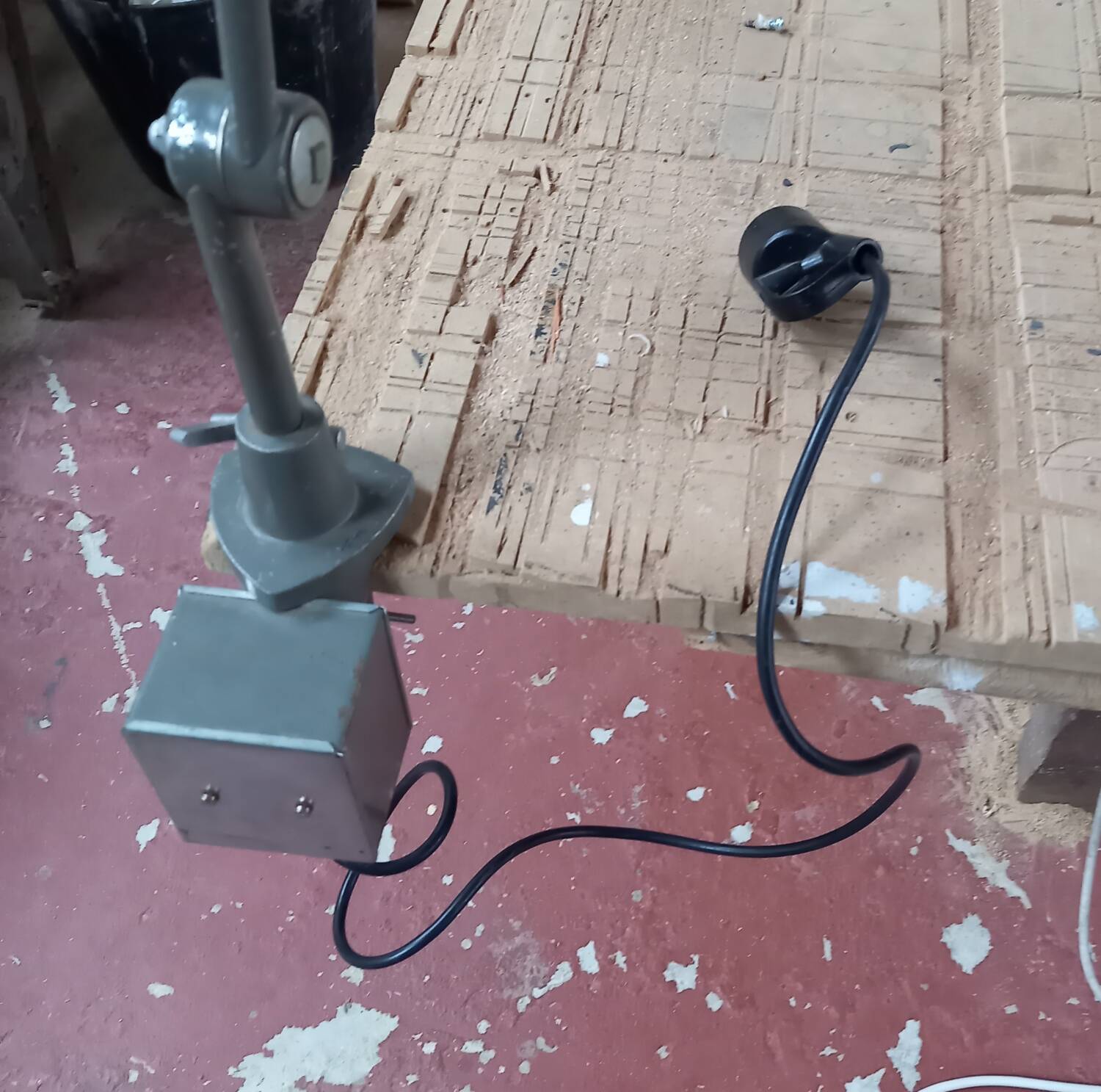 Lampe atelier bertoni