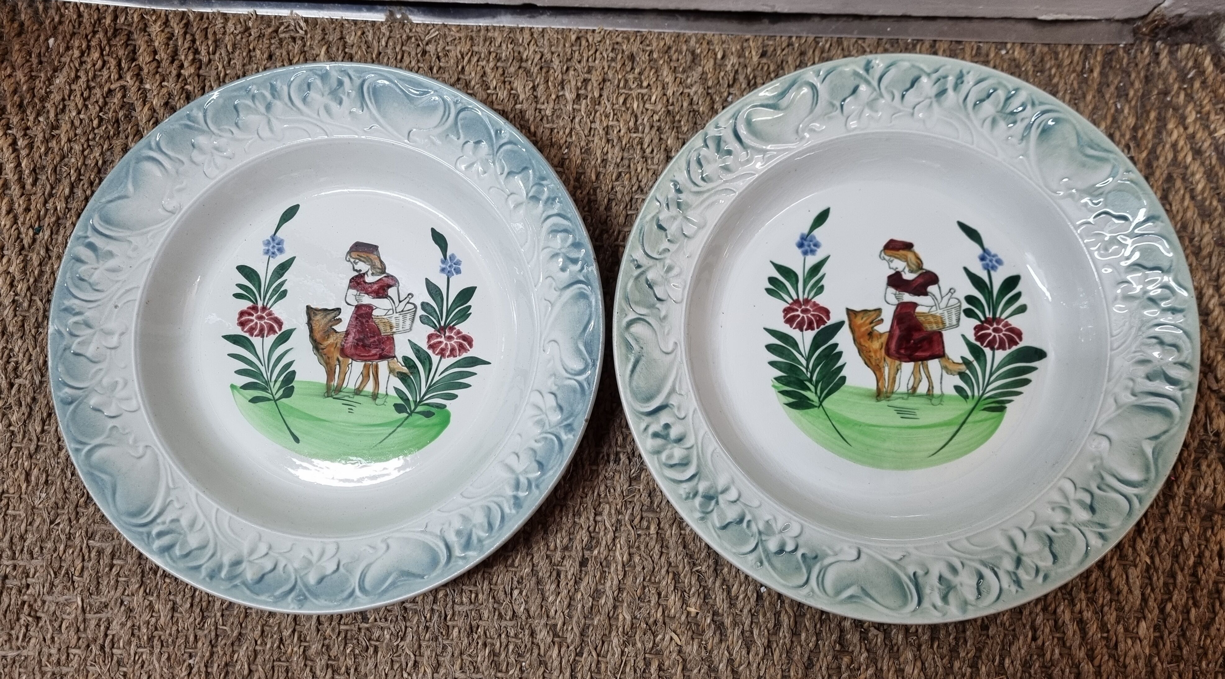 Faience plates Moulin des loups 1940/50