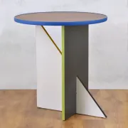 Handmade coffee table for self-assembly, made from recycled materials.