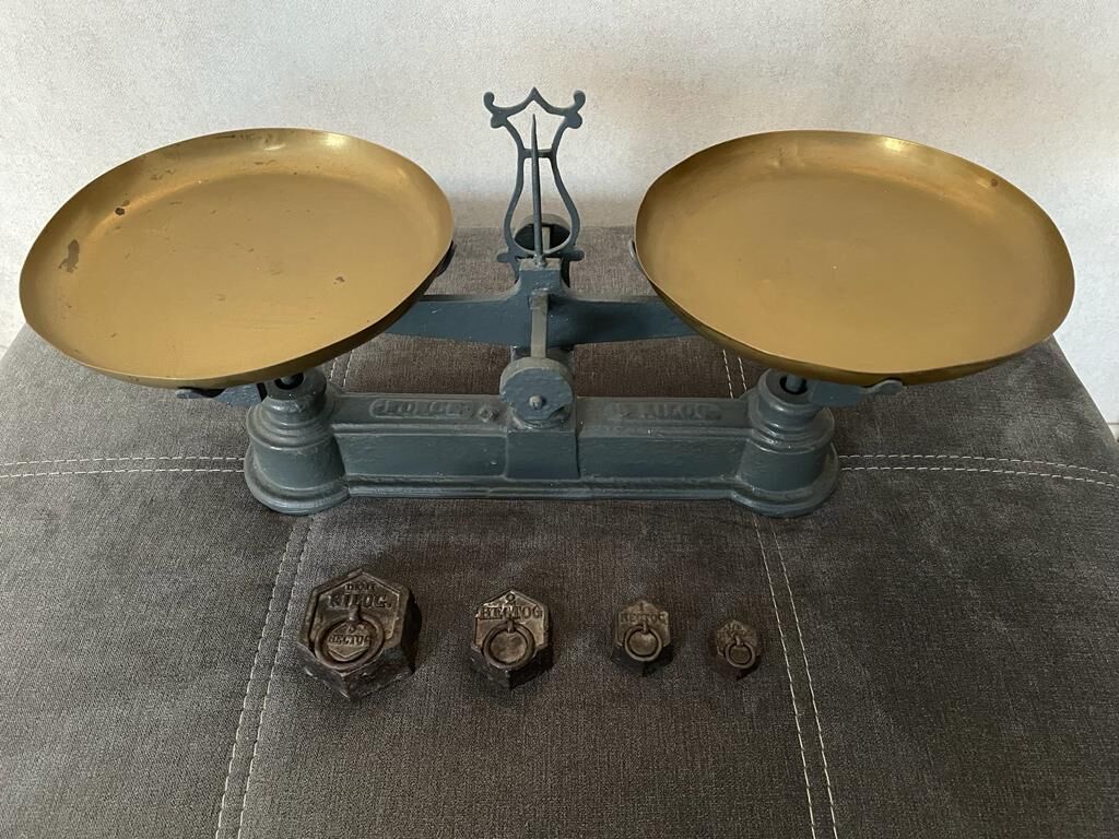 Old scale and its weights