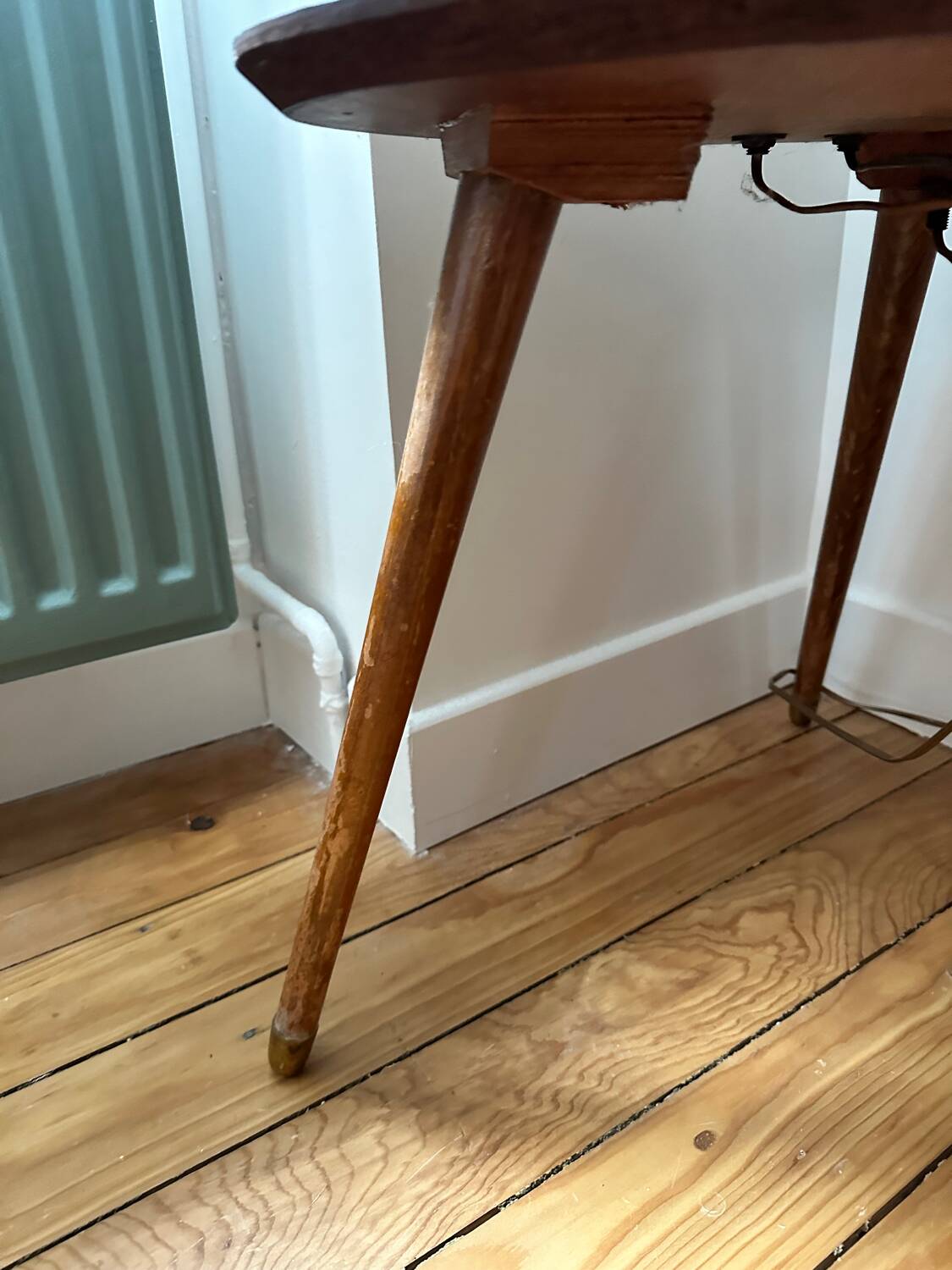 Vintage floor lamp with wooden shelf 50'