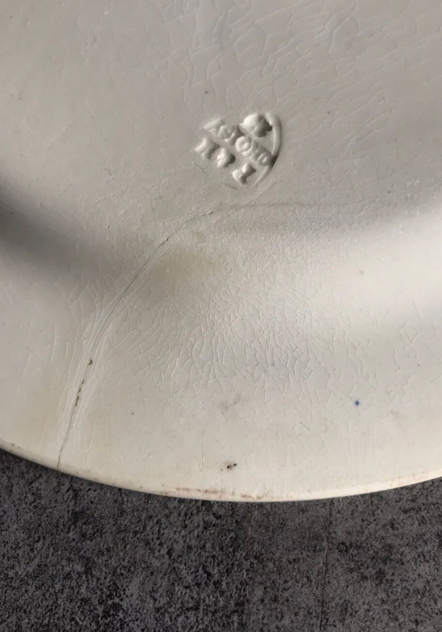 Lot of 5 plates in earthenware of choisy-le-roi, p&h, decoration of rébus, xixth