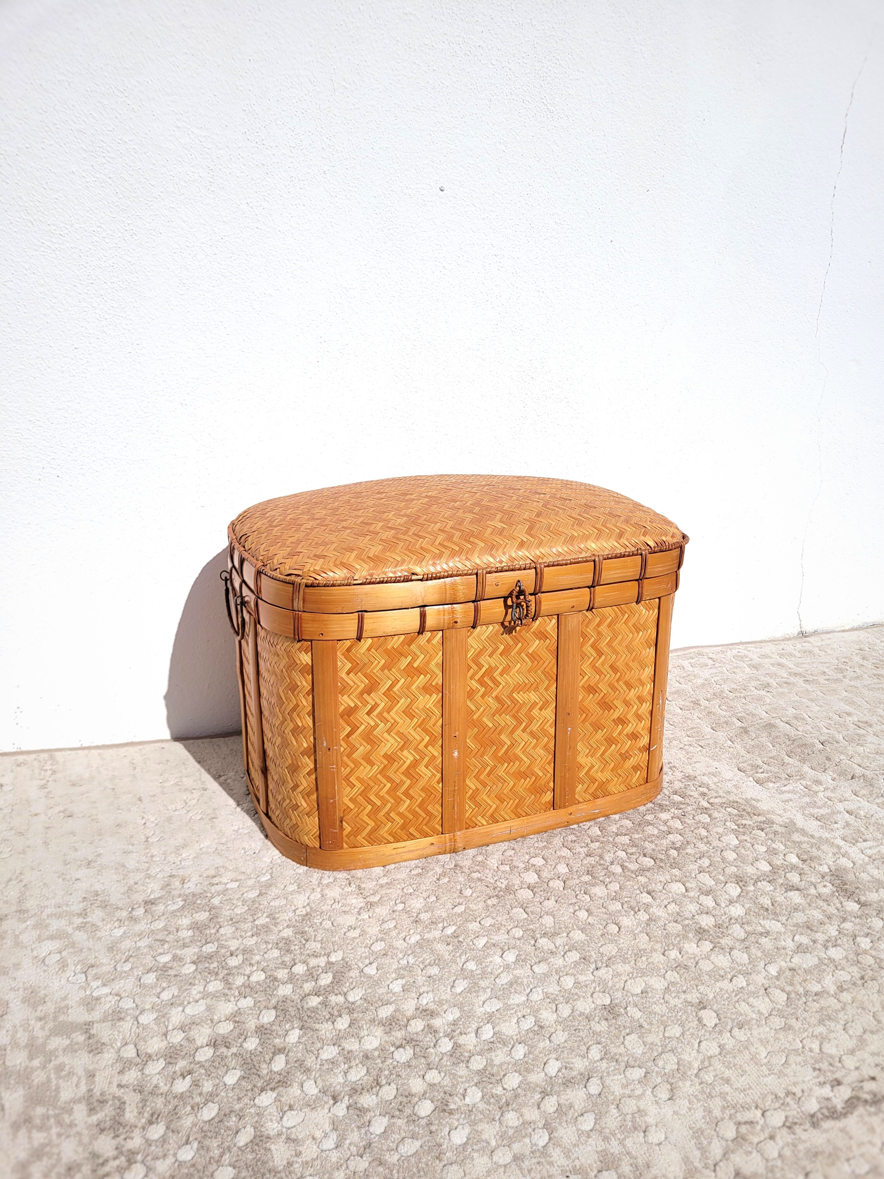 Chest bamboo trunk