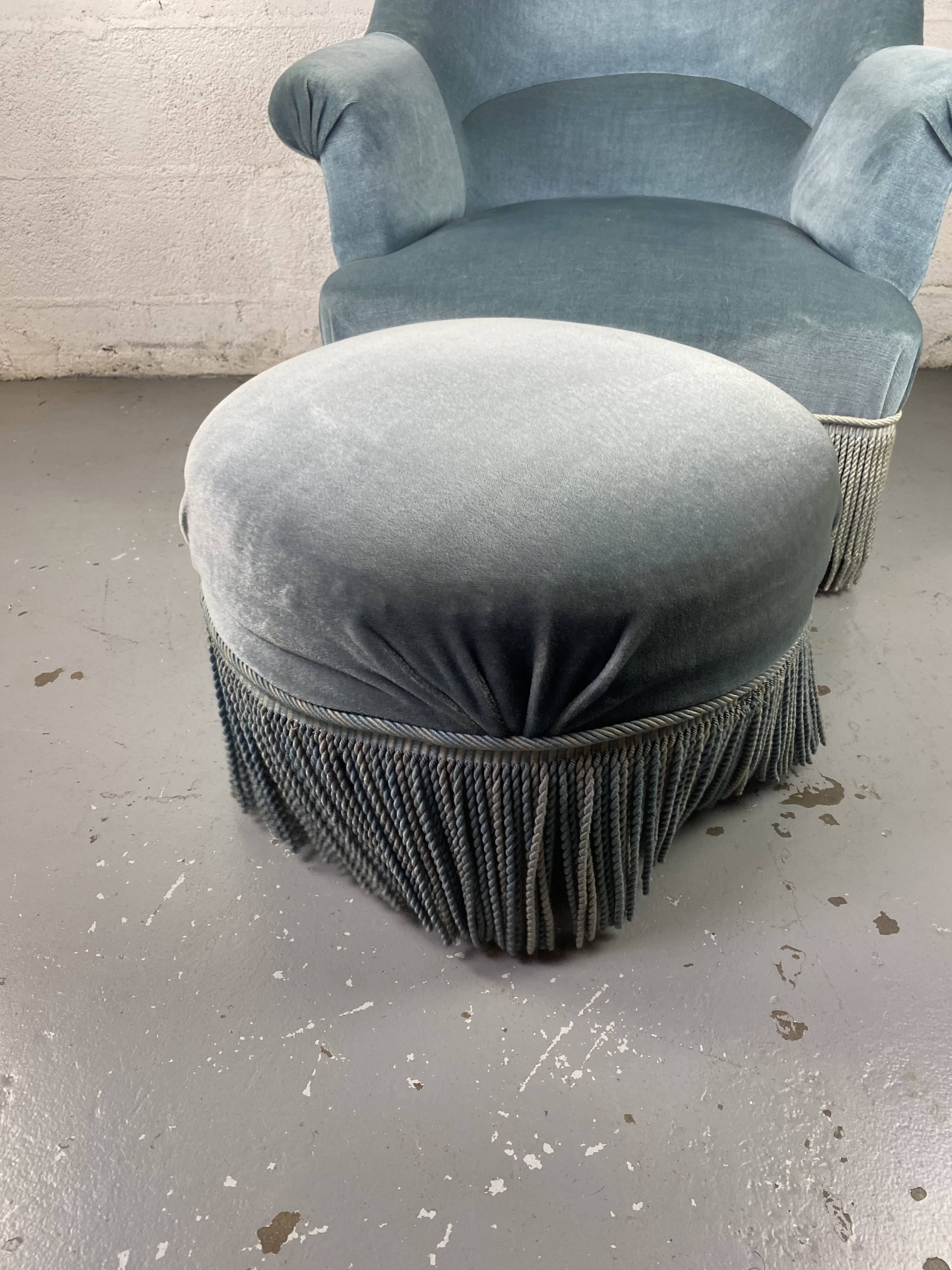 Blue toad armchair and its footrest