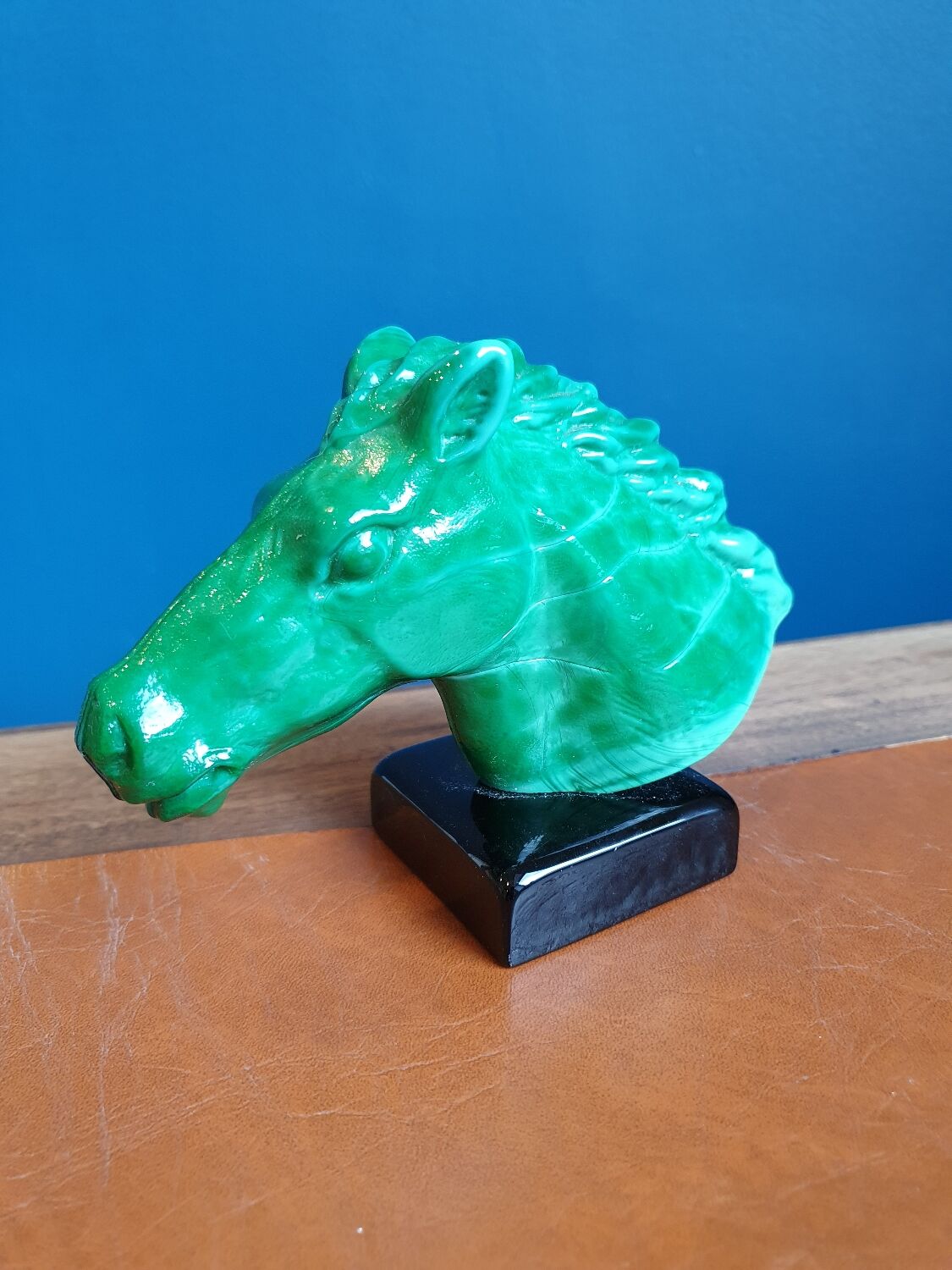 Office paperweight horse head on green base equestrian collection