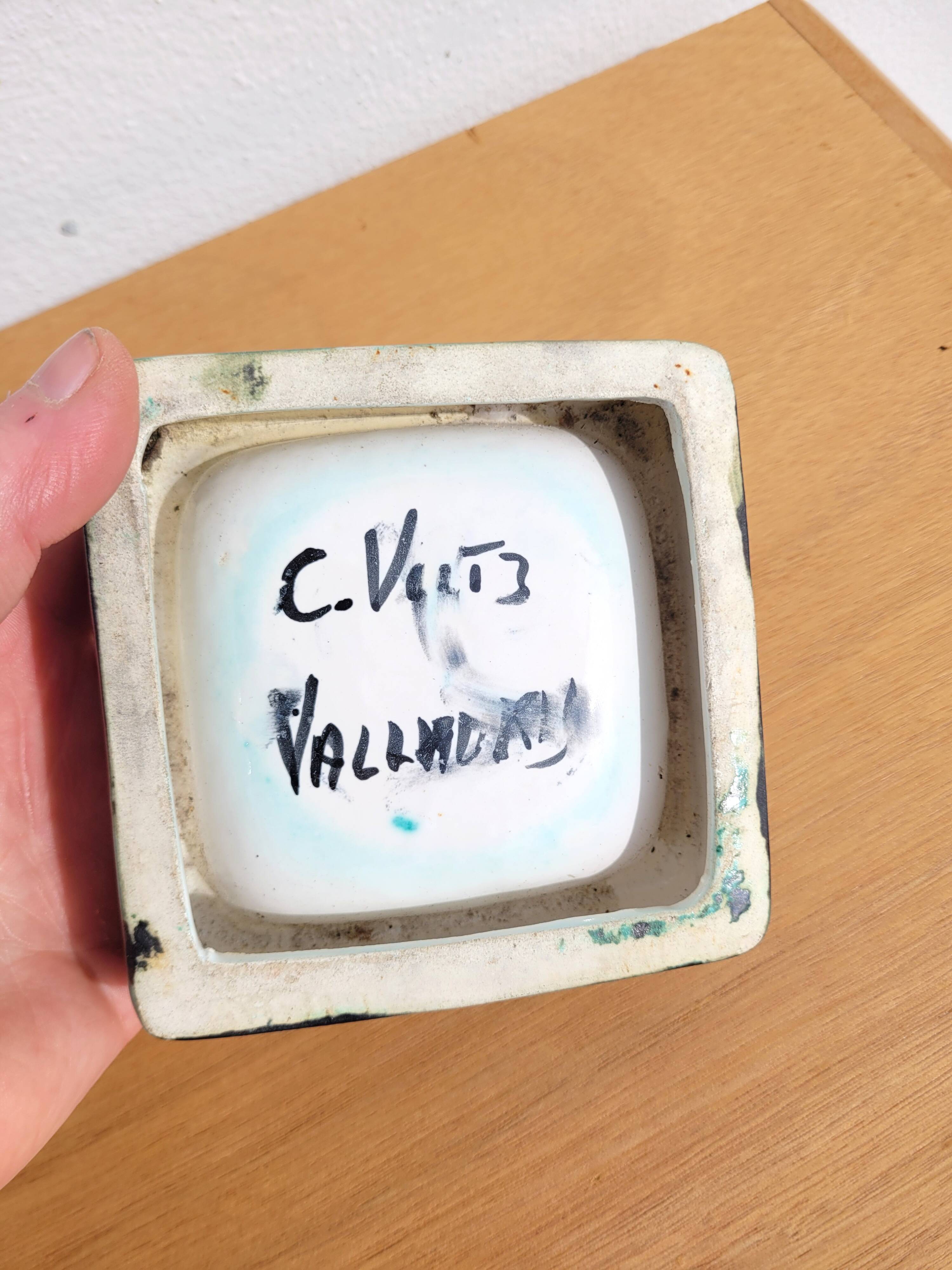 Ceramic pocket emptier by Charles Voltz in Vallauris