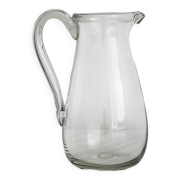 Carafe soufflée à la main