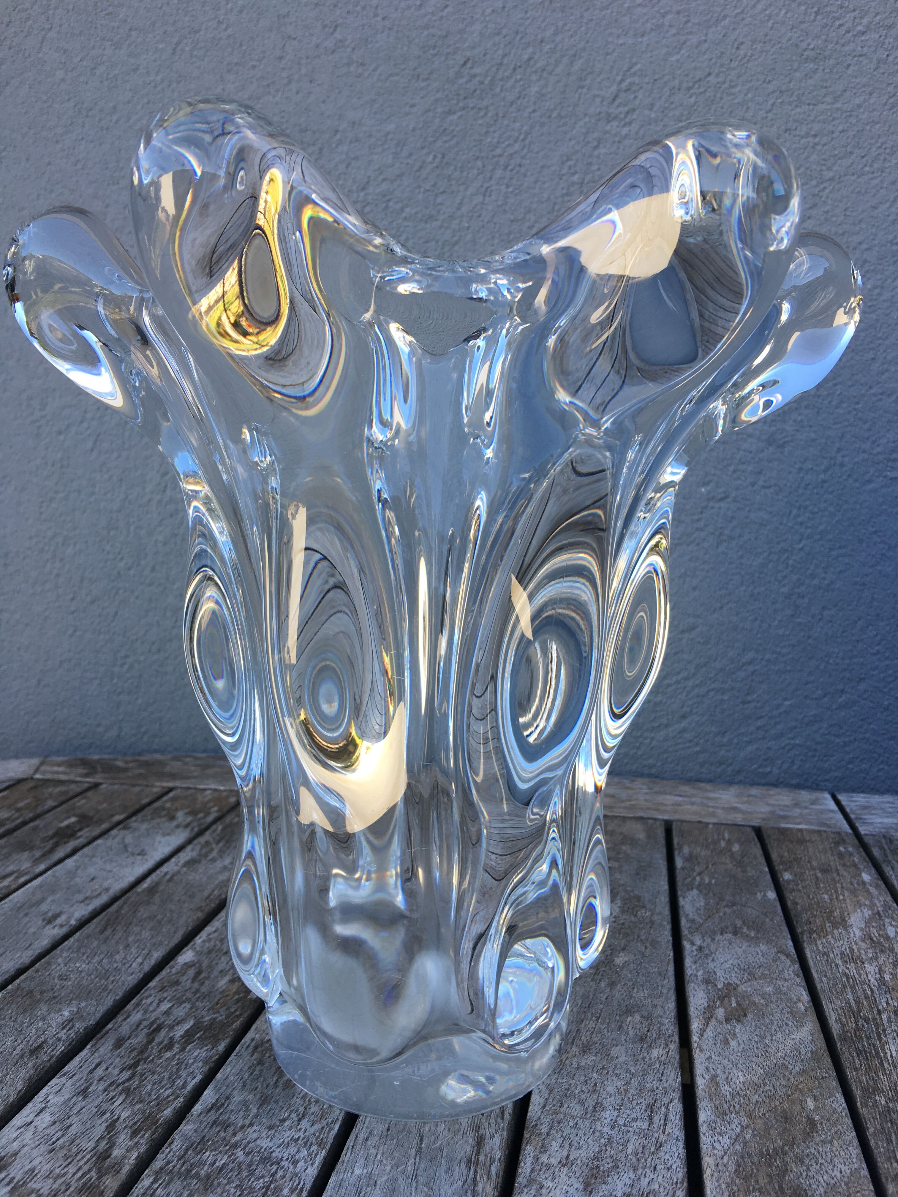 Large vase cascade crystal valves 1950/60 h
