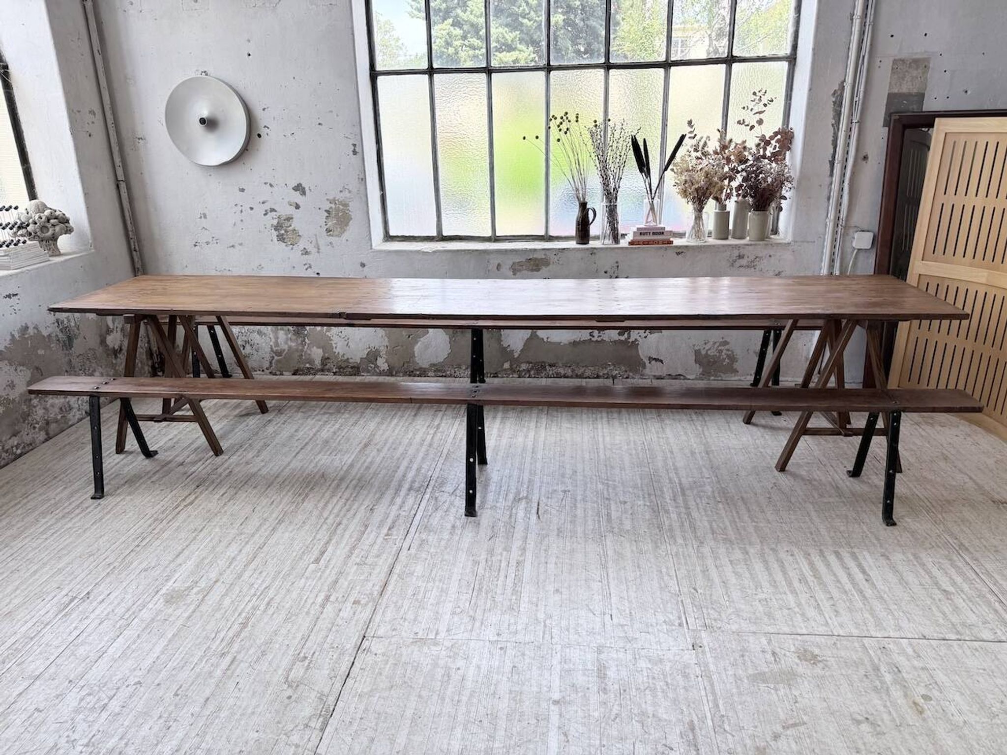 XXL trestle farm table 4m and its benches