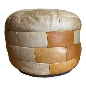 Pouf en cuir patchwork marron et