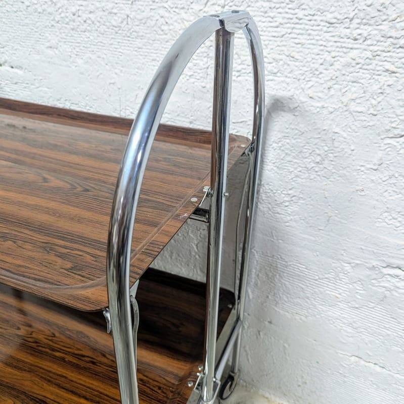 Desserte pliante vintage à roulettes