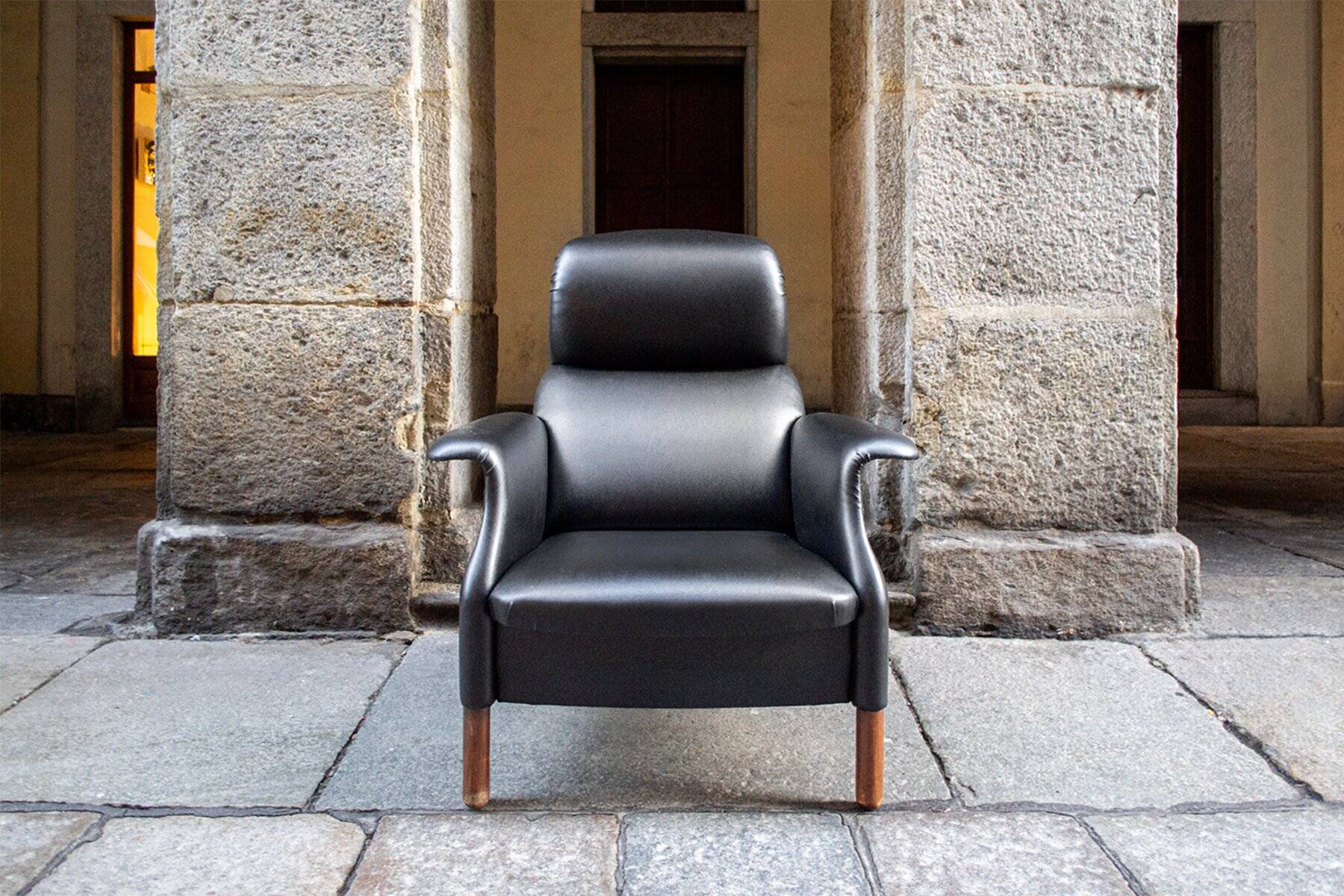 Sanluca armchair by Achille and Pier Giacomo Castiglioni for Simon Gavina, 1960