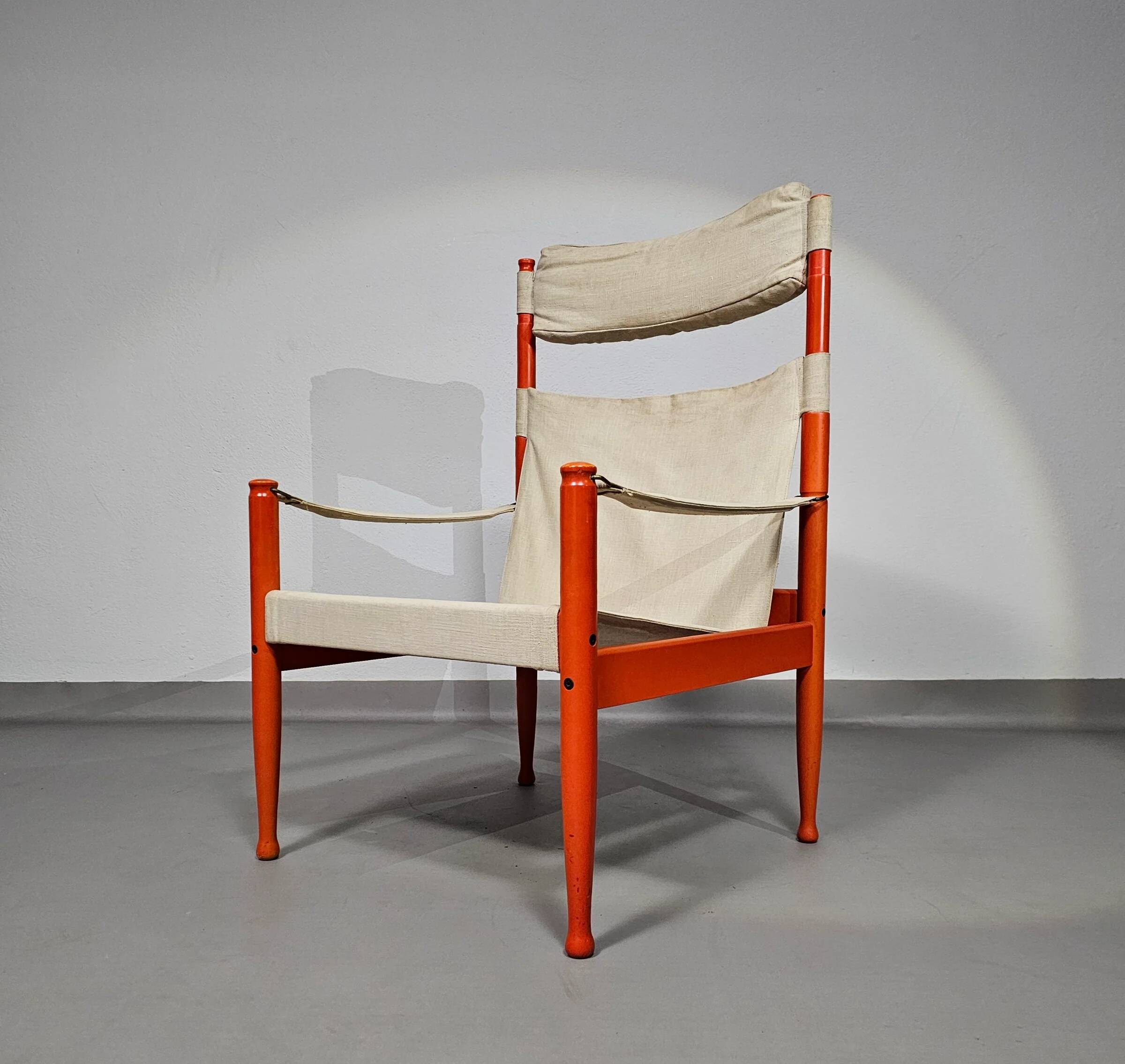 Safari lounge chair, model 30, designed by Erik Worts and manufactured by Niels Eilersen, Denmark 1960.