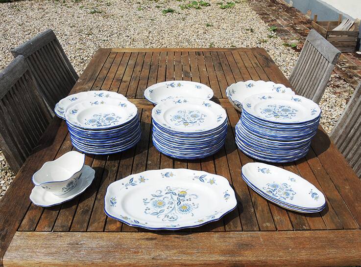 Former Keller & Guerin Lunéville Tableware Service (52 pcs)