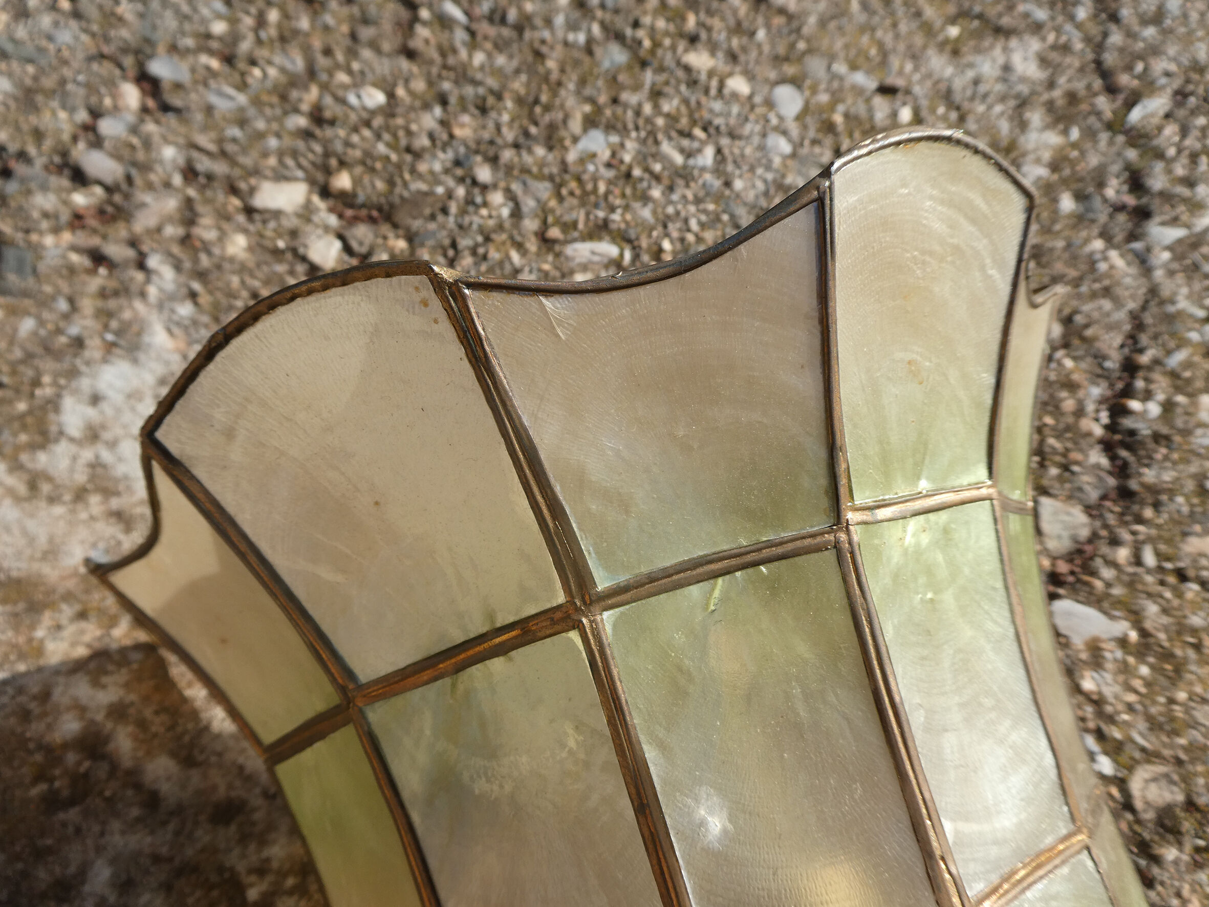 Vintage mother-of-pearl wall lamp