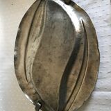Plat en étain signé François Medoc