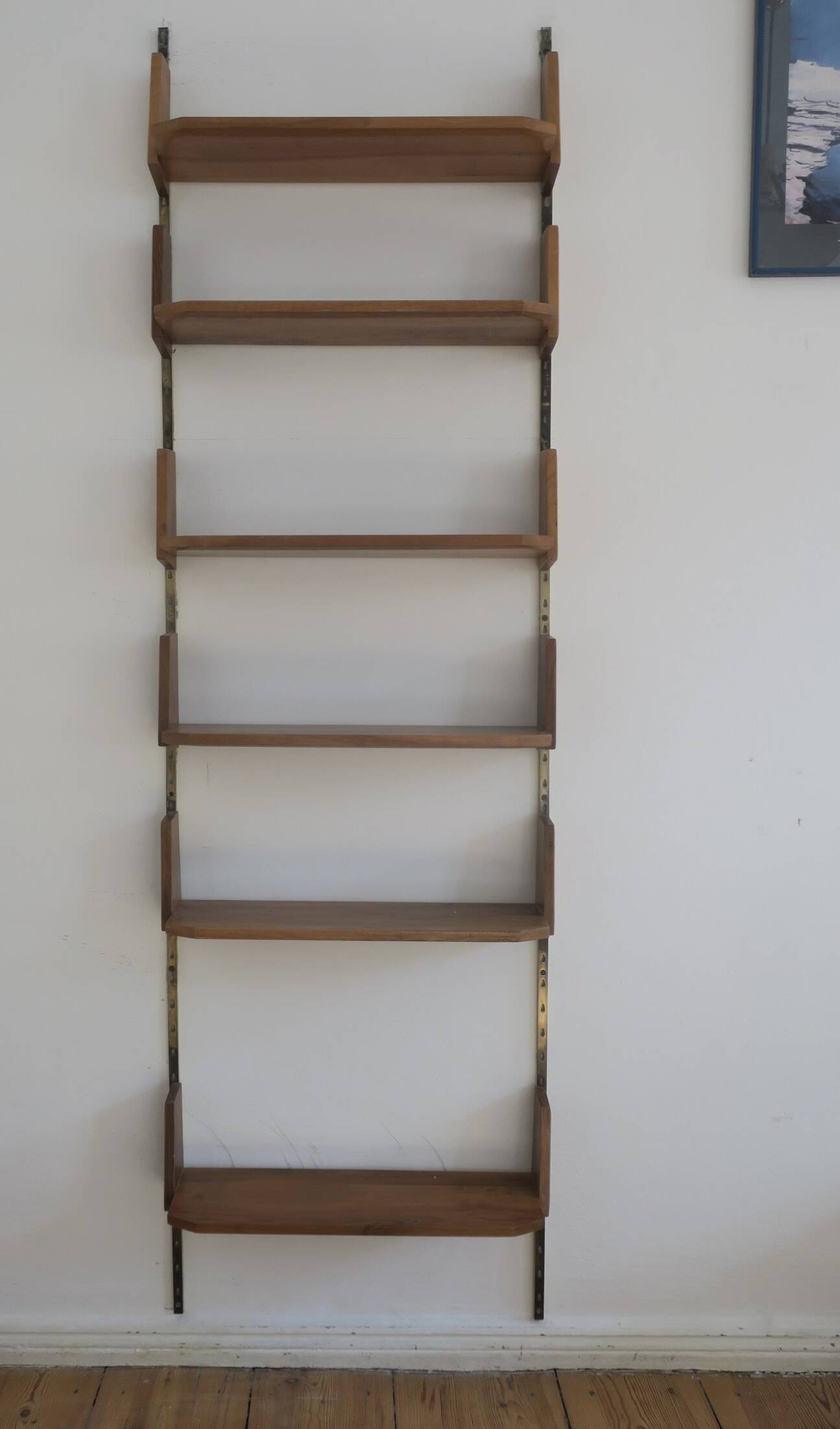 Art Deco modular wall shelf on brass brackets, 1920-30