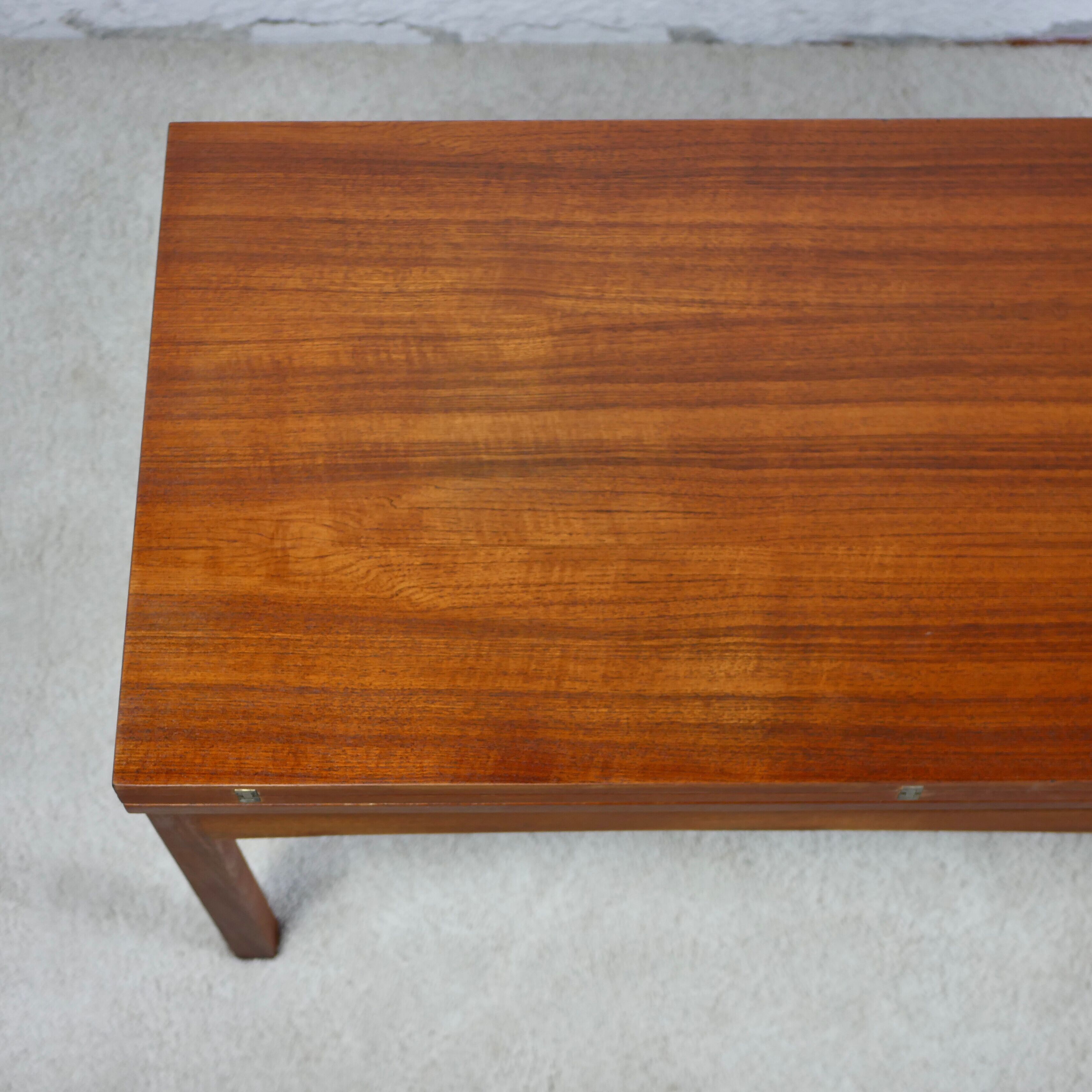 Teak system table