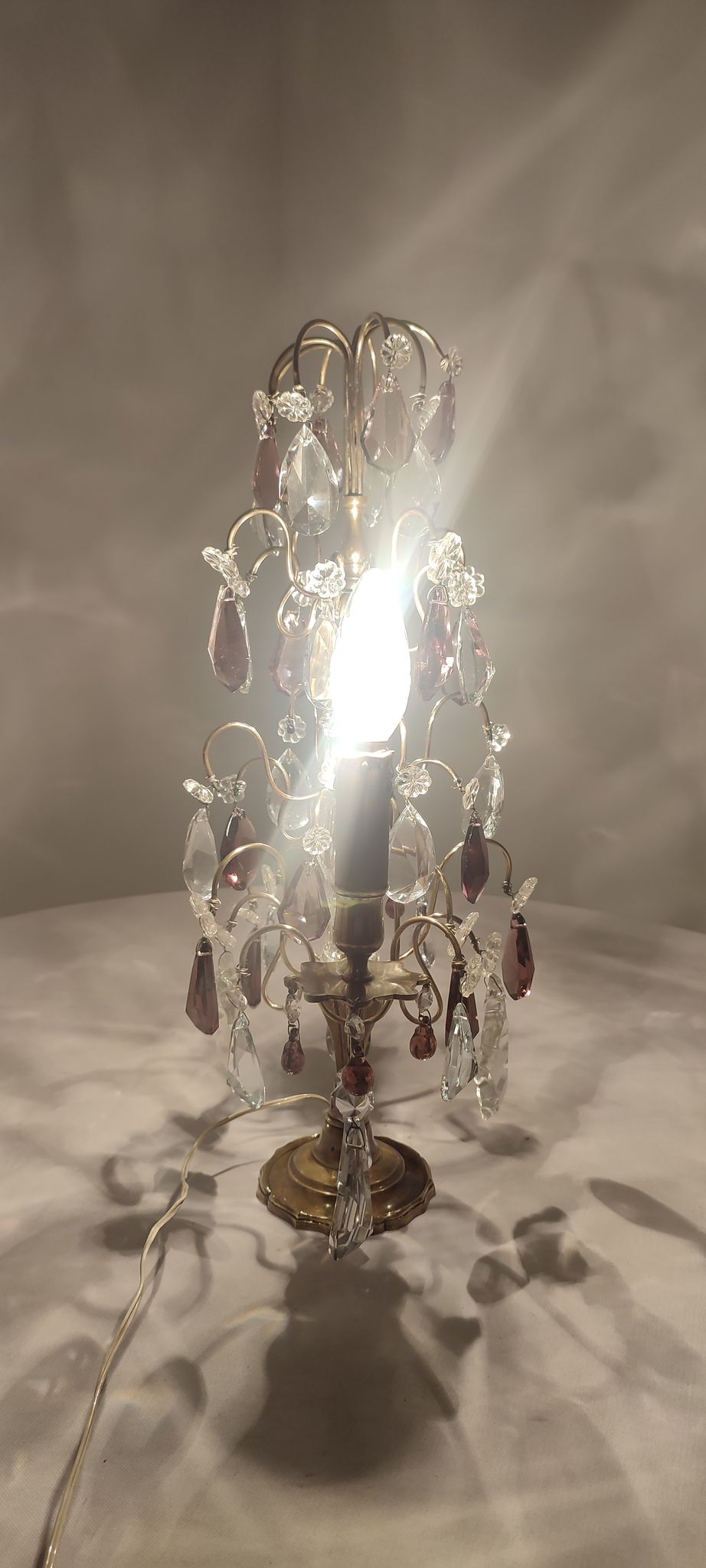 Lampe de table en bronze et cristal, France