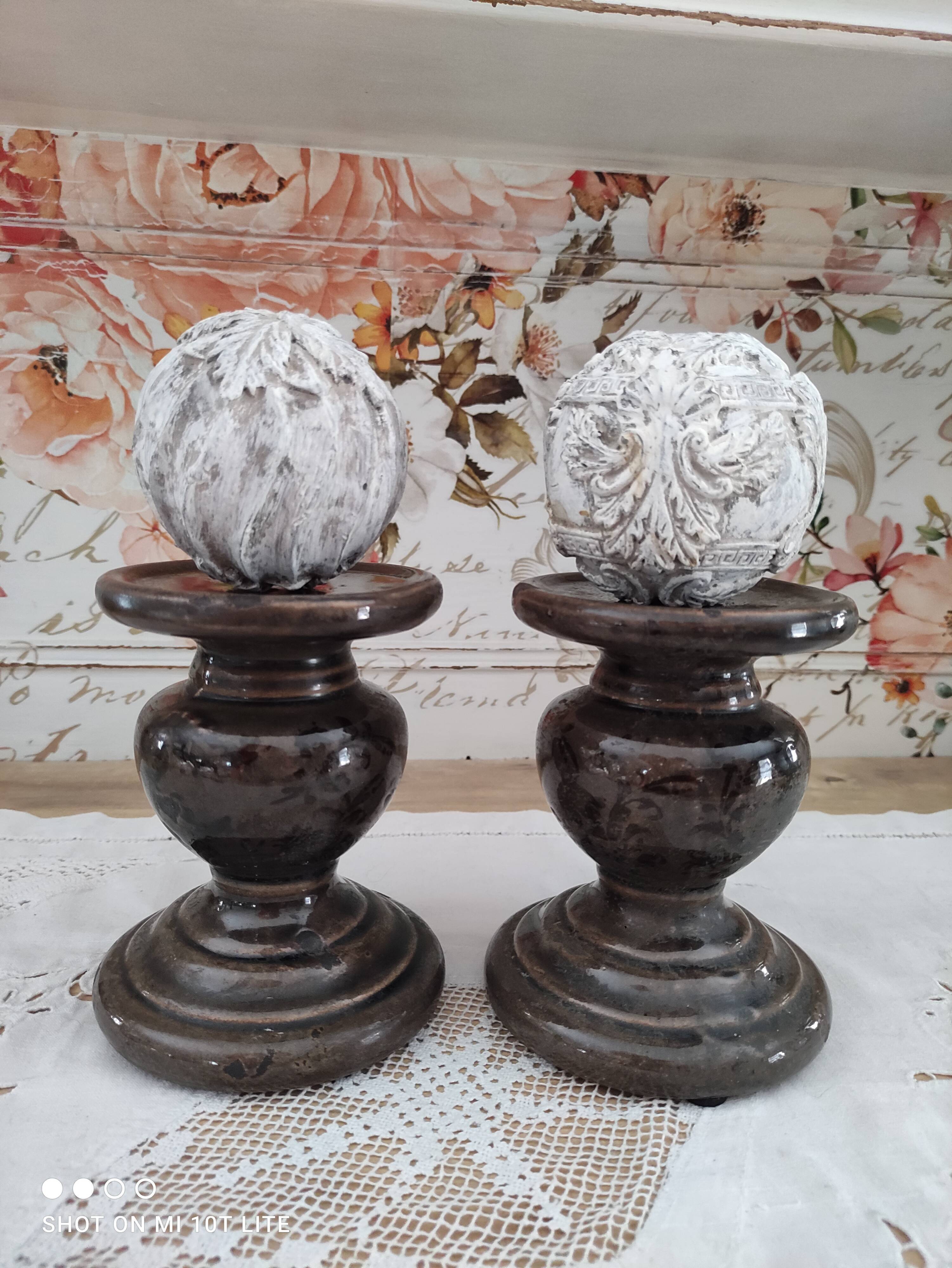 Set of 2 candle holders in brown enamelled terracotta decoration floral pattern tone on tone
